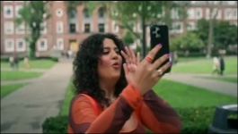 The Girls on the Bus - Season 01 Episode 01